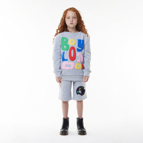 BOYS KIDS BADGE SHORTS - GREY